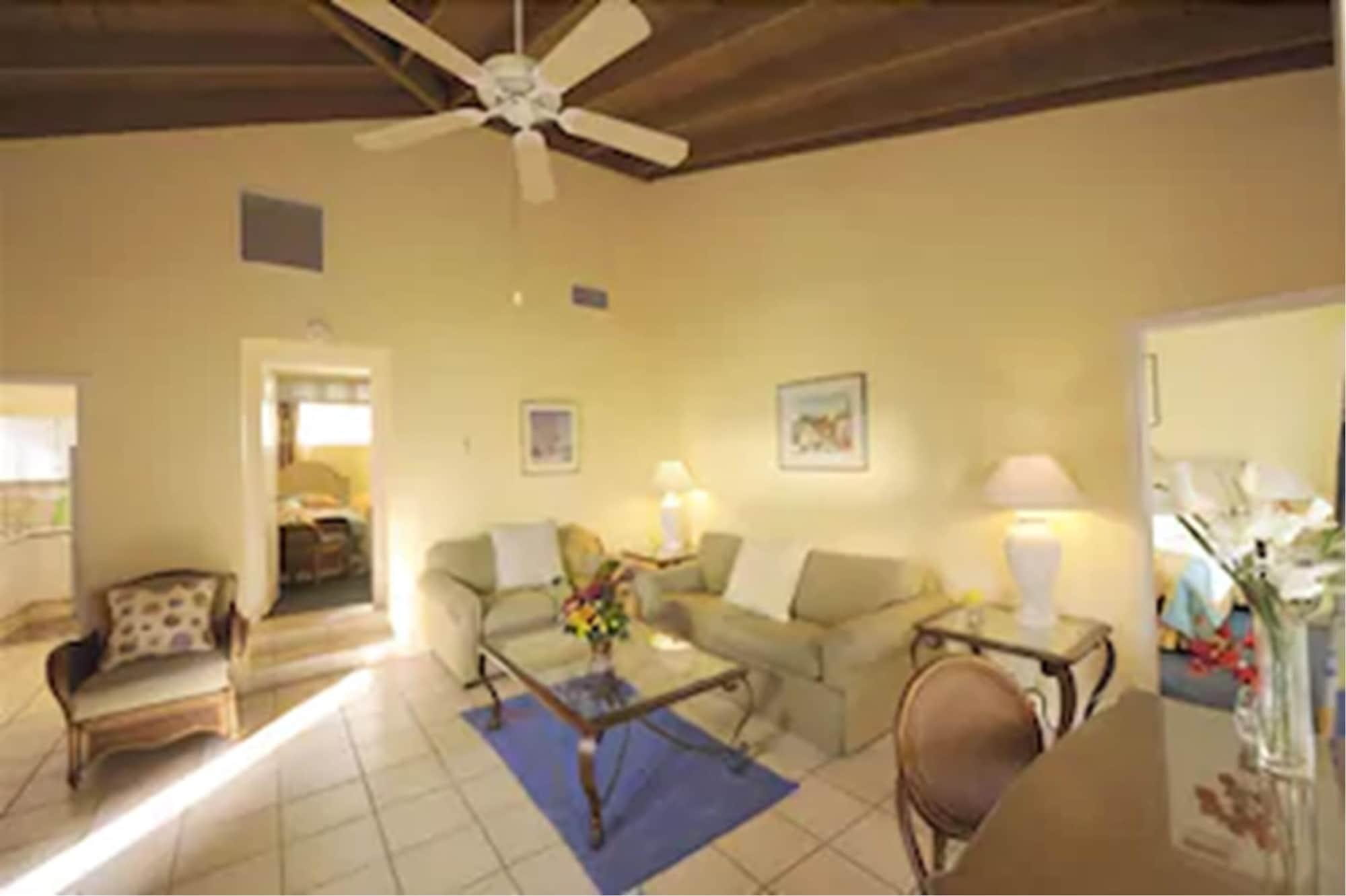 נסאו Bay View Suites Paradise Island מראה חיצוני תמונה