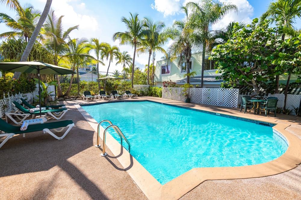 נסאו Bay View Suites Paradise Island מראה חיצוני תמונה