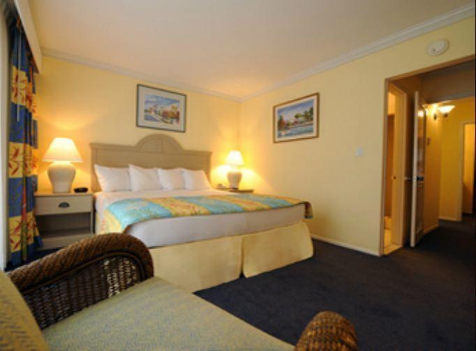 נסאו Bay View Suites Paradise Island מראה חיצוני תמונה
