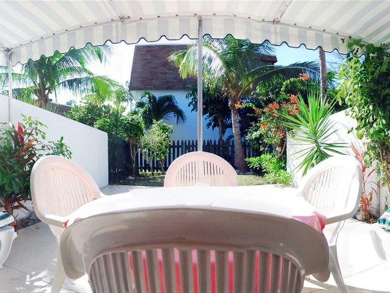 נסאו Bay View Suites Paradise Island מראה חיצוני תמונה