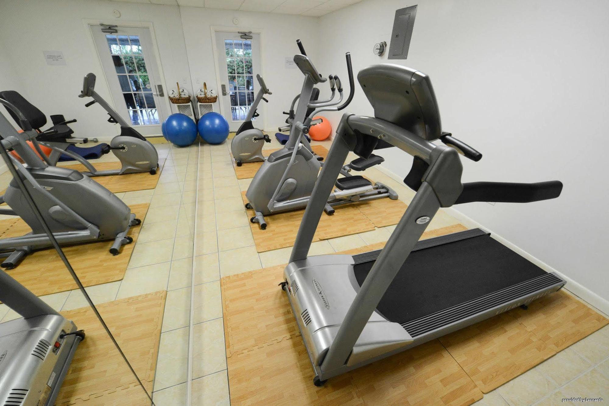 נסאו Bay View Suites Paradise Island מראה חיצוני תמונה