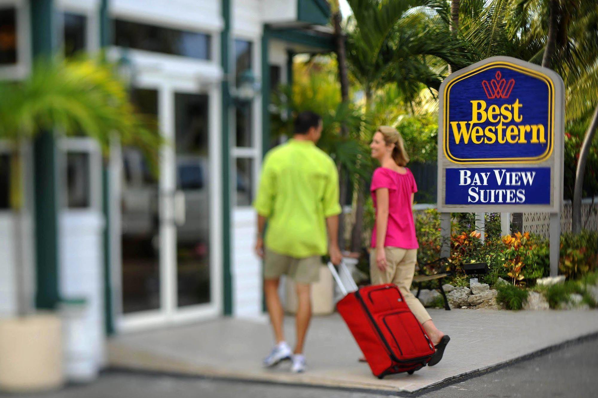 נסאו Bay View Suites Paradise Island מראה חיצוני תמונה