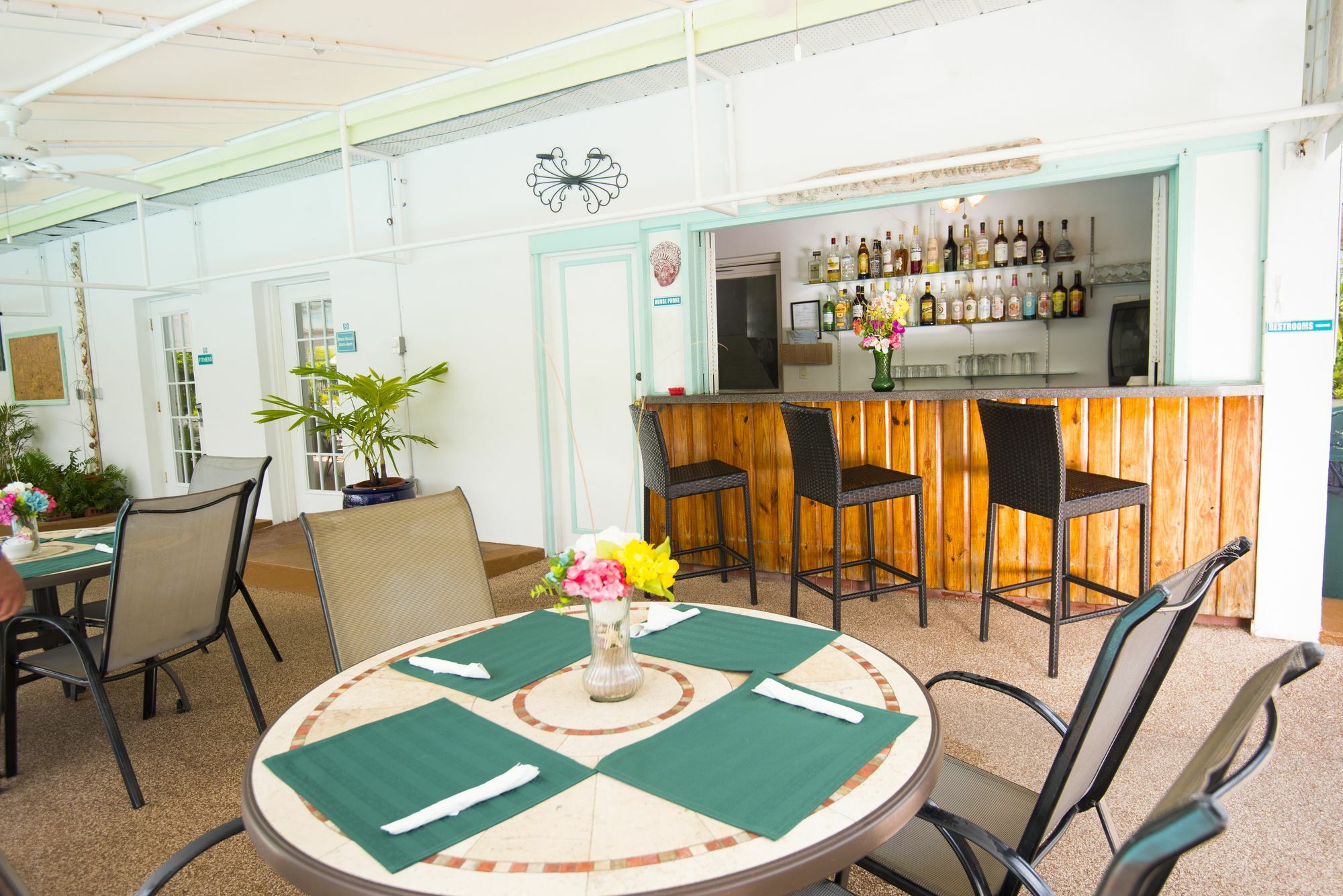 נסאו Bay View Suites Paradise Island מראה חיצוני תמונה
